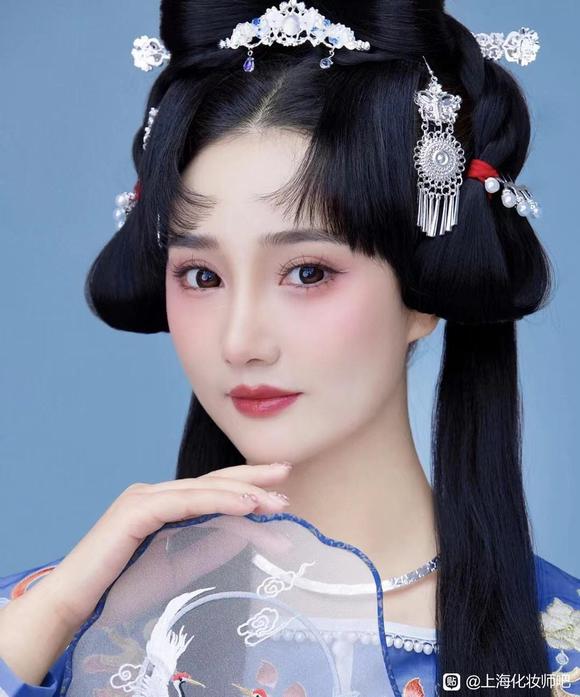 ����������Ůϵ��,����ױ��,���϶ԳƷ���,�鶯�ֿɰ�ʮ��[��Ц]-2.jpg