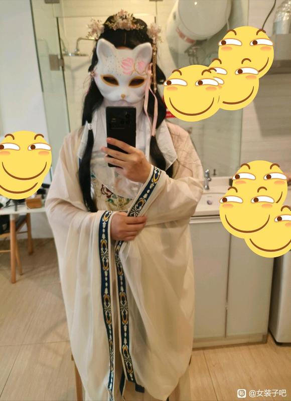 ����Ůװ����һ��,����α��-1.jpg