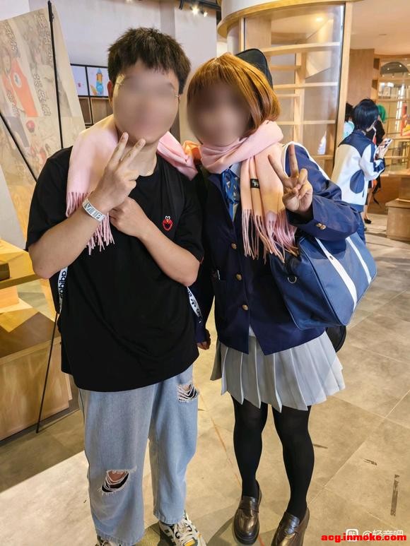 �人��չ����һֻҰ����Ψ-1.jpg