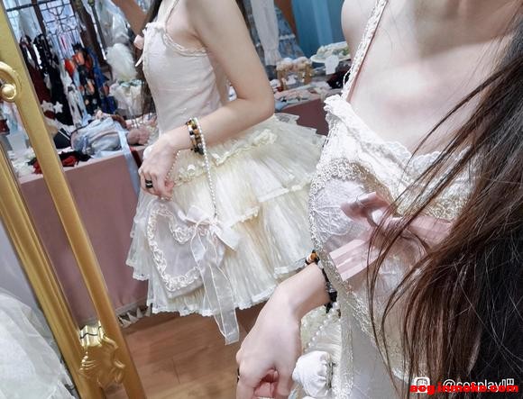 ��COS��Ƭ�����촩����ȹ��-3.jpg