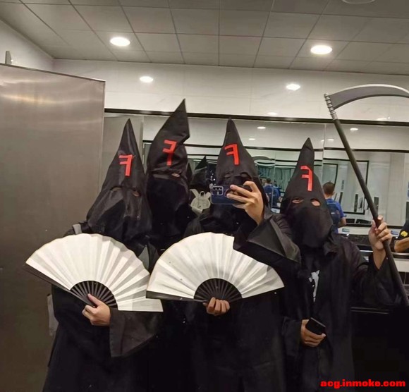 ���ڵ���չ���ж���ͬ־�ᴩ�ŷ���-2.jpg
