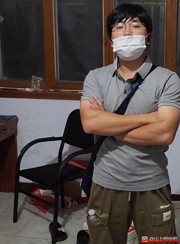Ϋ����չcosɽ�ϳ�Ҳ-1.jpg