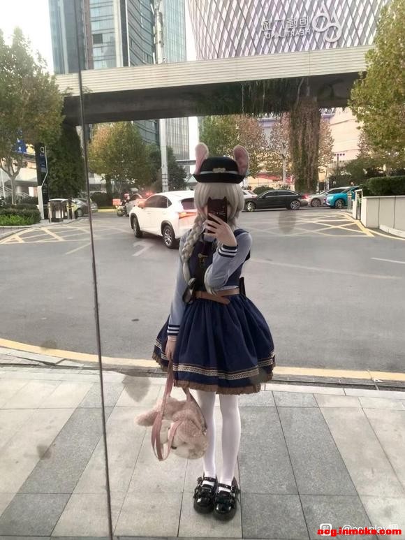��COS��Ƭ������������Ӵ��ڳ���һ��-1.jpg