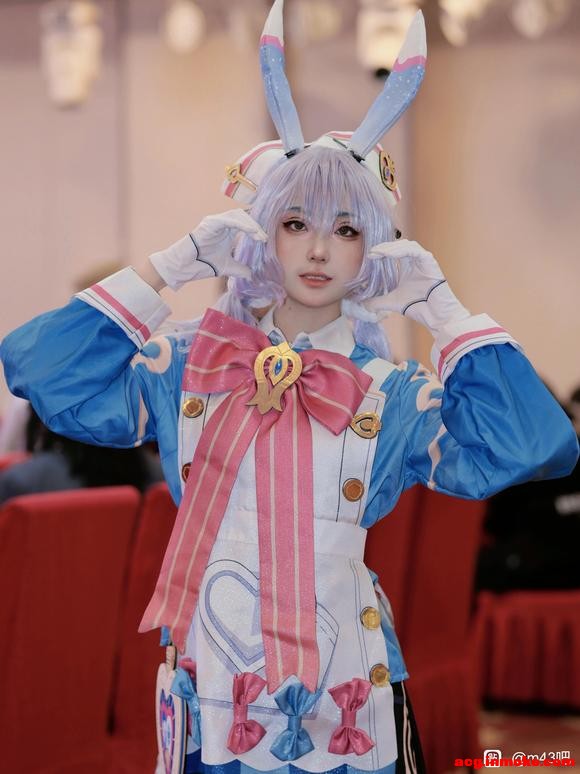 ��չ��coser-5.jpg