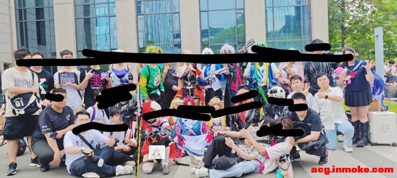 �����Ͷ�����չû������һ������coser-1.jpg
