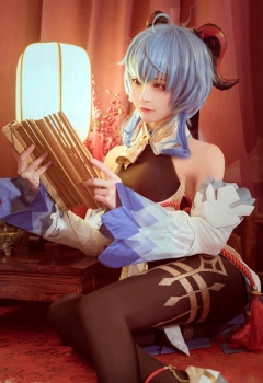 ��COS��Ƭ������ ���coser��˭��?