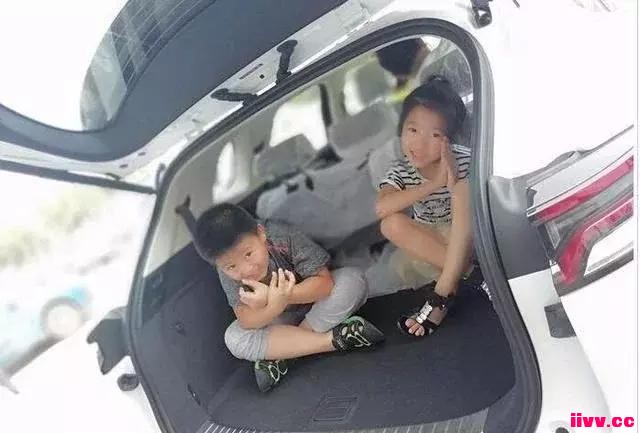 ���ǵ�ȫ���ƶ����ᳵ��������ֺ����⣬�������ռ��С����չʾ