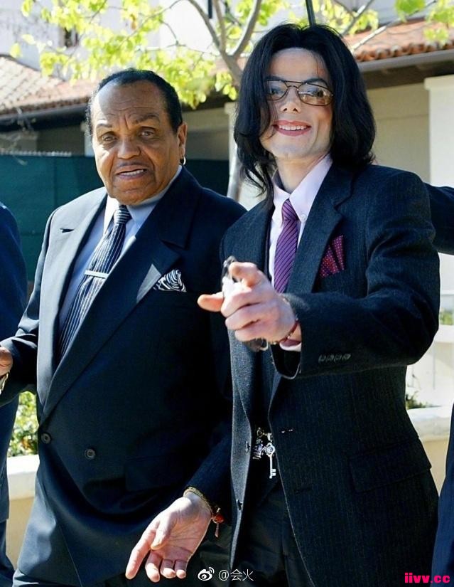 ����������ǹ�˾�������Ų��У�MJ���ײ��ţ���MJ����ͬһĹ԰