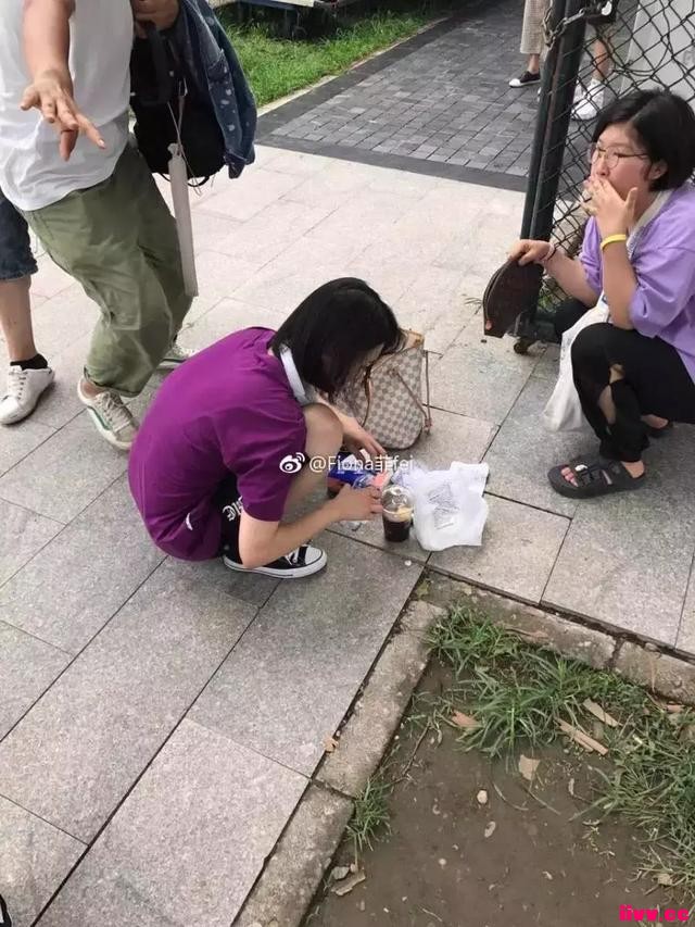 ż��֣ˬУ԰��Ϸ�����������ֶ���ʧ����˿�����˸��ÿ���