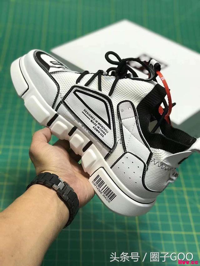 ���� Lining ���� ���2 ACE NYFW���������˶�Ь
