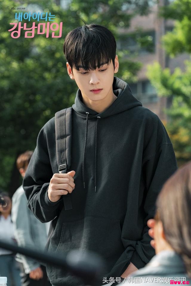 �����ţ���ֵ���ݼ����ݼ�ż���ɵİ������������ѷ����ݼ����