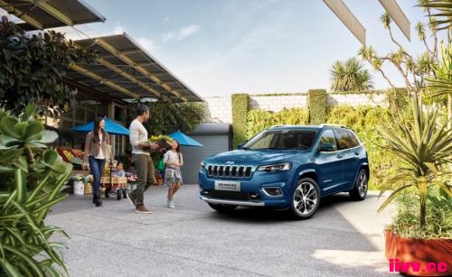 Jeep�¾�40����ʵ��ǰ�У��Ұ���ɽ��Ϊ��ɽ��������
